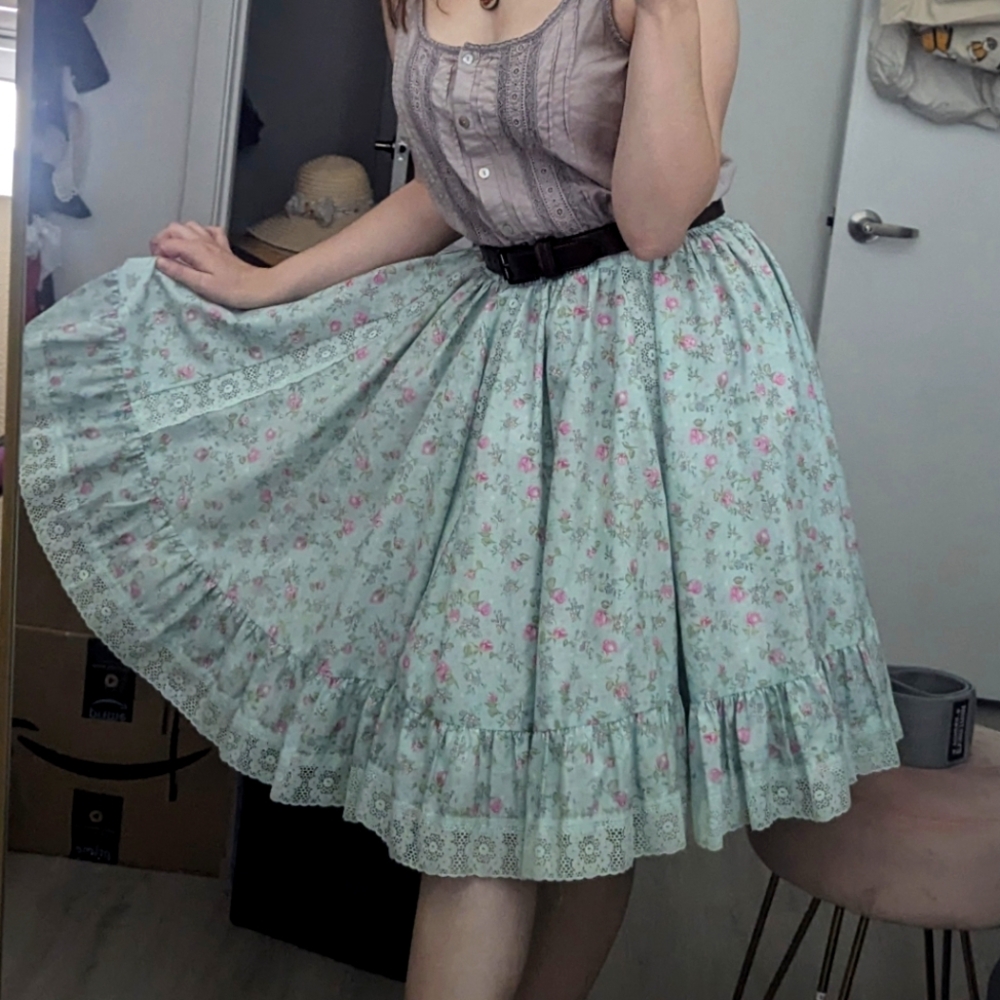 Vintage 70s Blue Floral And Lace Full Skirt